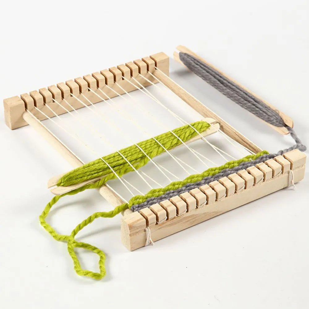 Indian Weaving Loom Wooden American 3 Shuttles Easy Kit Instructions 26 x 24 cm