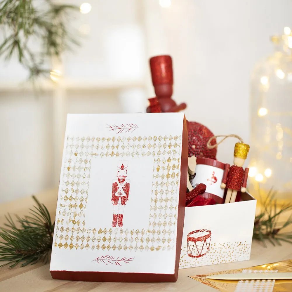 6 x Printed Tissue Paper Sheets Silver Gold 3 Assorted Designs Christmas Deco