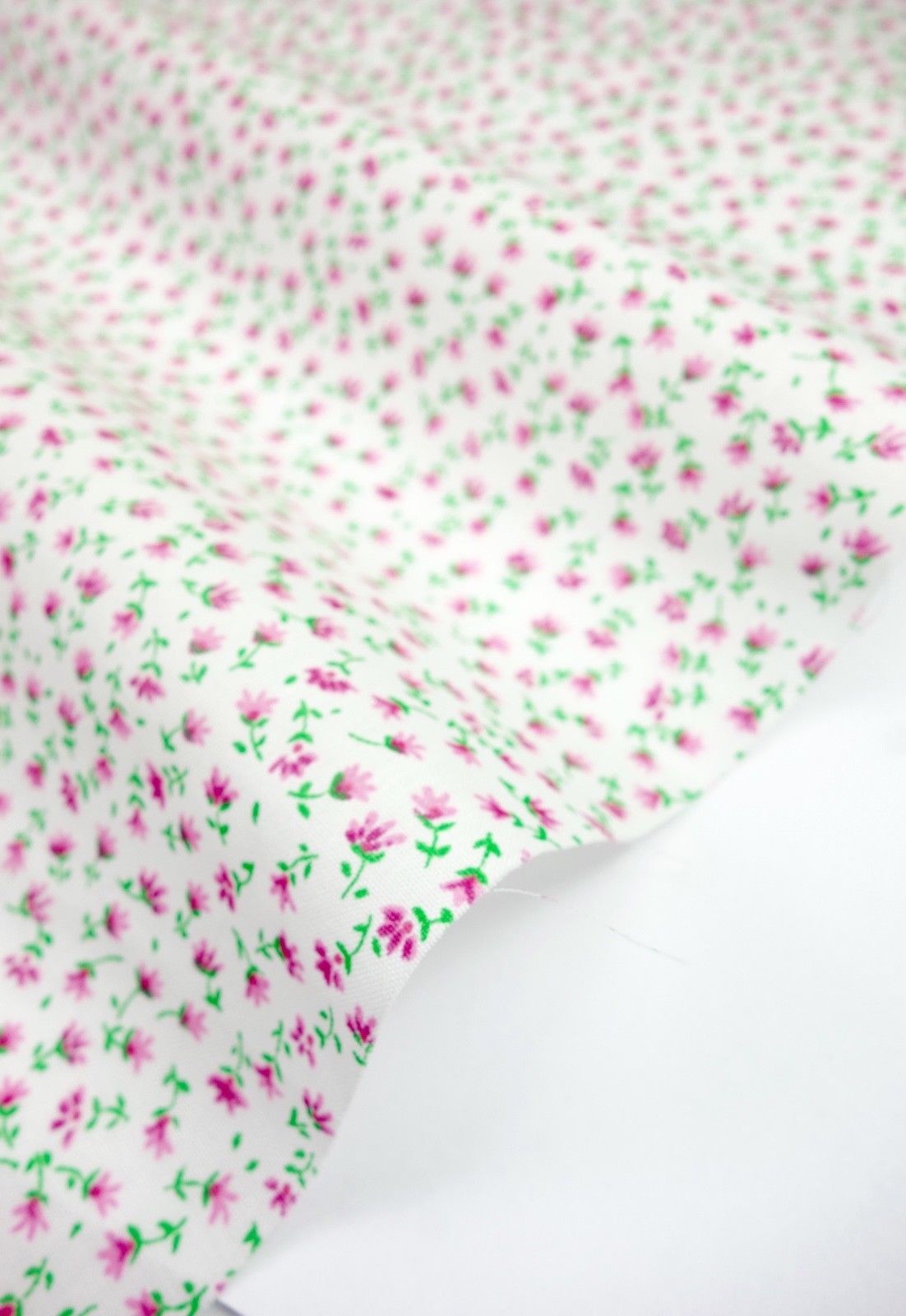 Eva Pink Shabby Chic Polycotton Floral Fabric Select Size - Home - Crafts