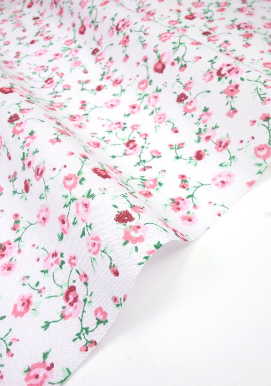 Vintage White Shabby Chic Polycotton Floral Fabric Select Size - Home - Crafts