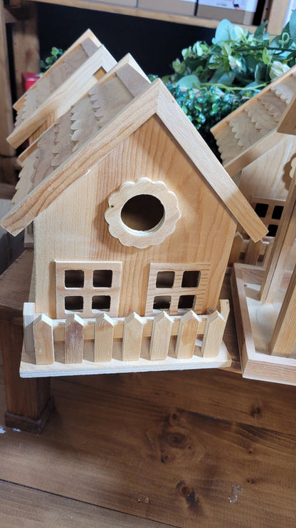 10 x Wooden Bird Houses Feeding Table Garden Hanging Decoration CLEARANCE HALF PRICE - Home - Crafts