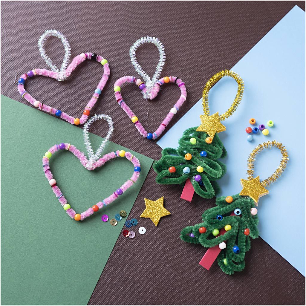 All - in - One Pipe Cleaner Christmas Craft Kit - Make 5 Festive Trees & Hearts with Beads and Sequins - Home - Crafts