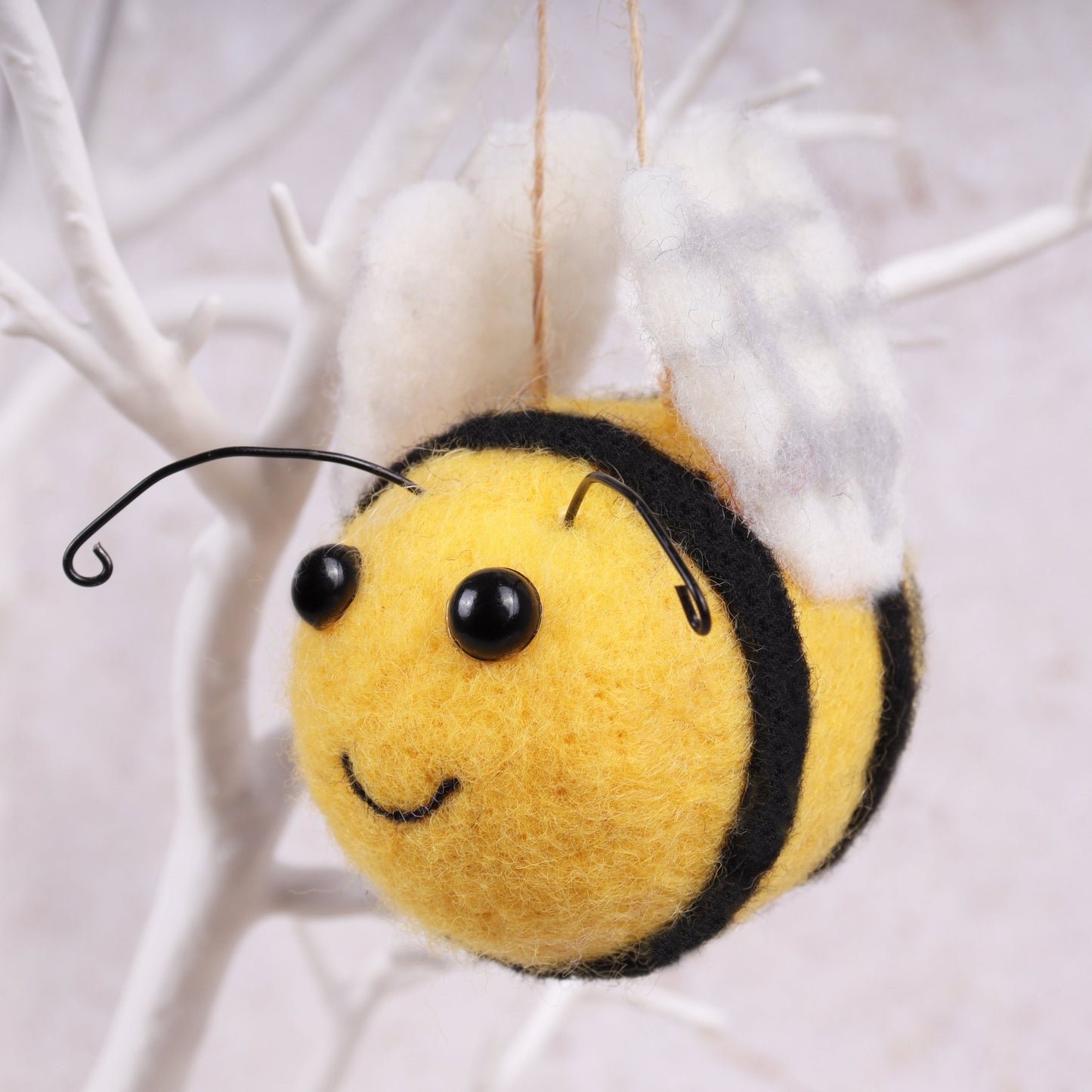 Bee Needle Felting Crafting Kit Cute Decorations Toys Beginner Friendly
