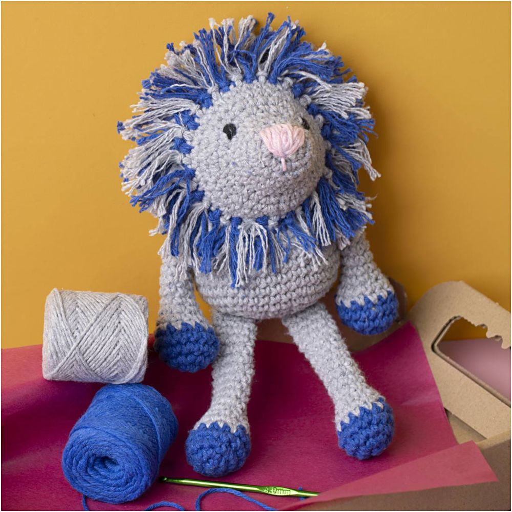 Beginner's Amigurumi Lion Kit - Eco - Friendly Crochet Craft with Recycled Cotton - Home - Crafts