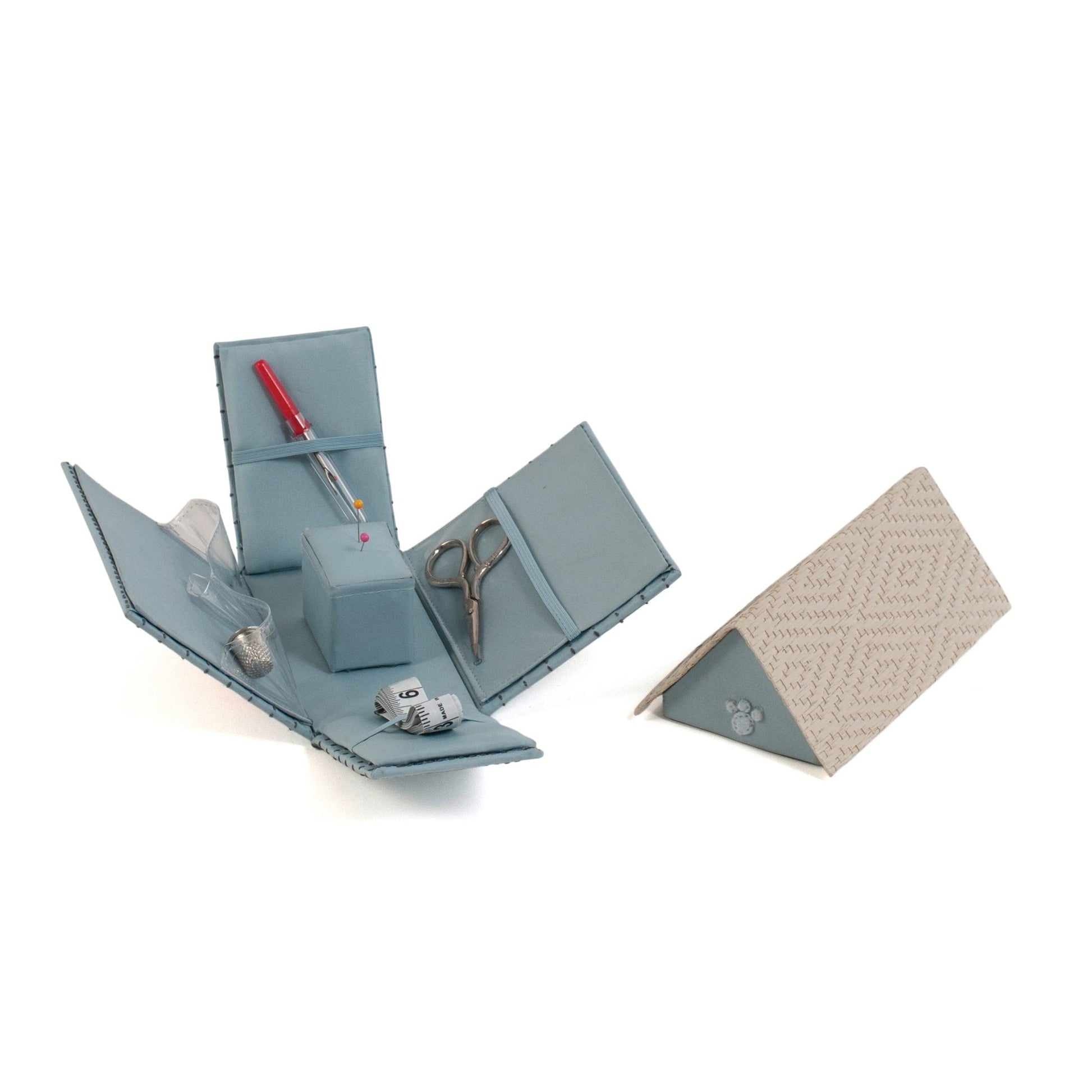 Dog Kennel Sewing Kit - Victorian Appliqué Design with Essential Tools - Home - Crafts