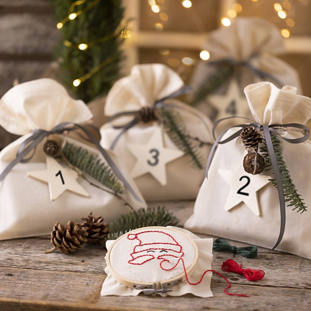 Embroidery Advent Calendar - 4 Weekly Stitching Projects with Surprise Designs - Home - Crafts