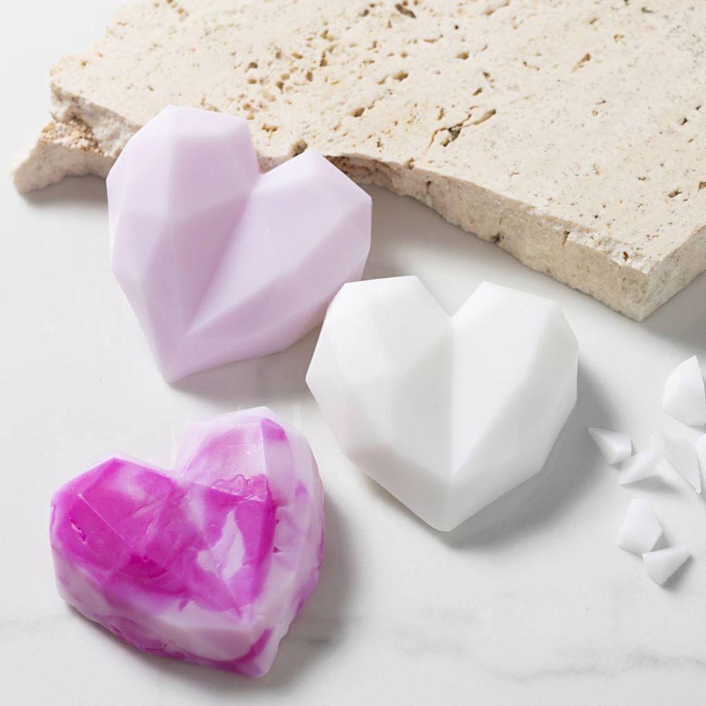 Mini Craft Kit - Soap Making - Heart - Shaped Pink Soaps with 3D & Marbling Effects - Home - Crafts