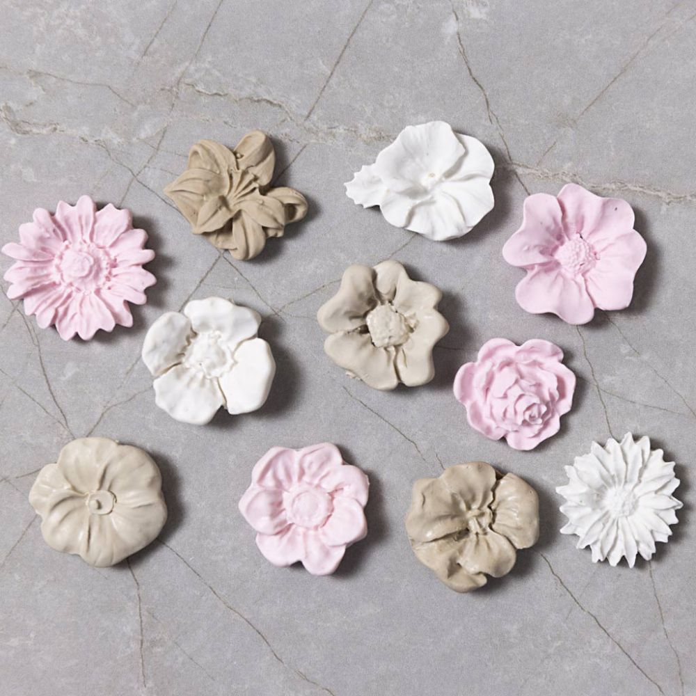 Silicone Mould - Daisies Motif - For Jewellery, Soap & Resin Casting - 2 - 2.5cm - Home - Crafts