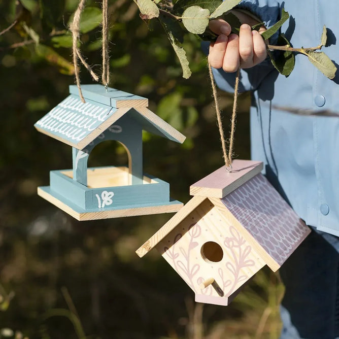 Bird feeding table Pinewood H:12,5cm D:14.5cm W:11.5cm