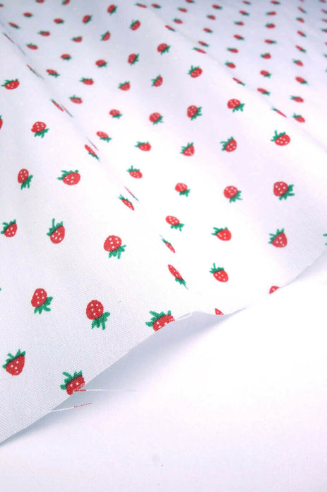 Ditsy Strawberries Shabby Chic Polycotton Floral Fabric Select Size