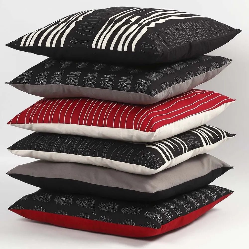 Cotton Fabrics Widlife Colour-In Black White Design Material To Paint x 1 Meter