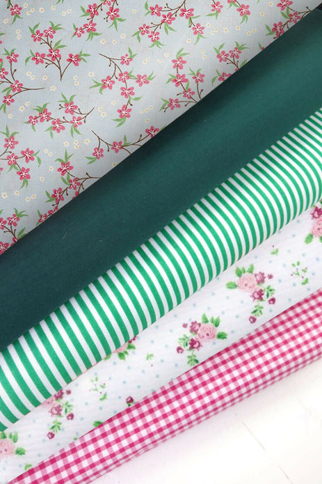 Fabric Bundles Fat Quarters Polycotton Material Florals Gingham Spots Craft -GREEN & PINK