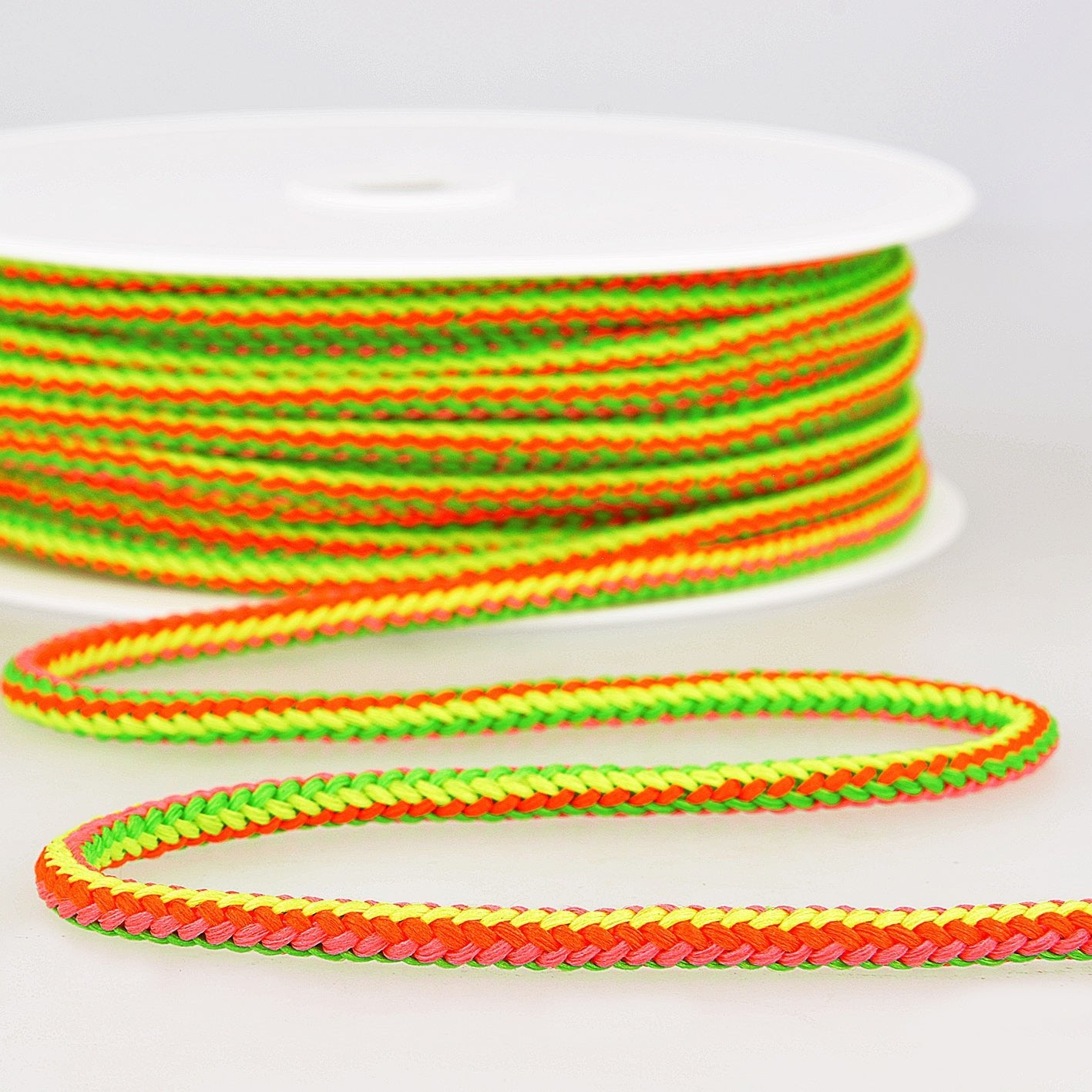 Stephanoise Knitted Cord Macramé Trimmings Crafts 25m x 4.5mm - Select Colour - Home - Crafts