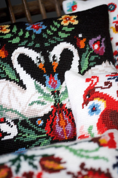 Vervaco Needlepoint Tapestry Canvas Cushion Kit Needlecraft 40x40cm - Zara
