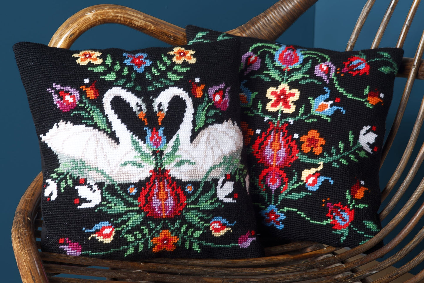 Vervaco Needlepoint Tapestry Canvas Cushion Kit Needlecraft 40x40cm - Zara